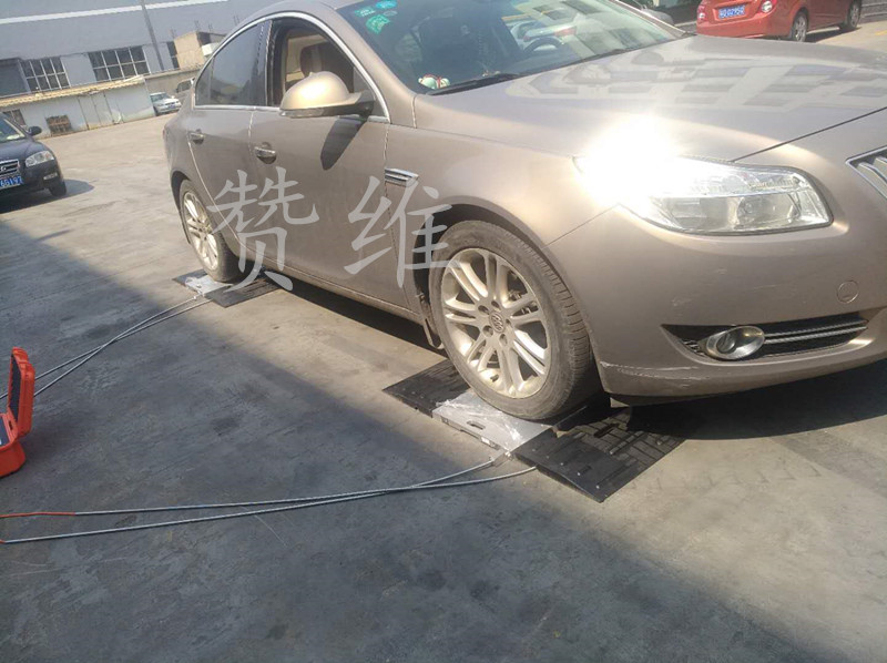 高（gāo）精度（dù）便攜式軸重儀 靜態（tài）汽車稱重儀